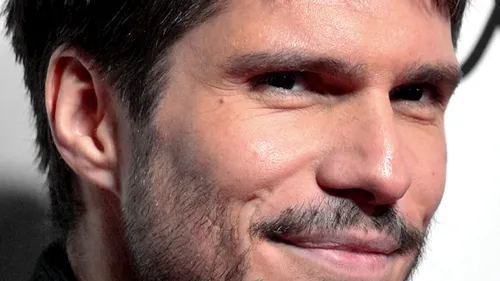 François Civil dément les rumeurs