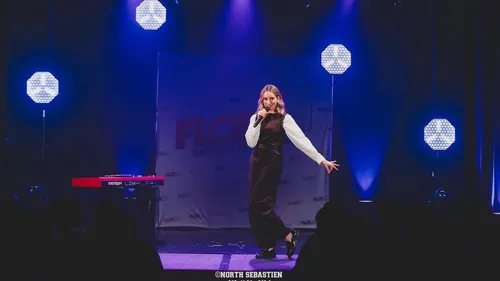 Philippine Lavrey devient prof à la Star Academy ! 