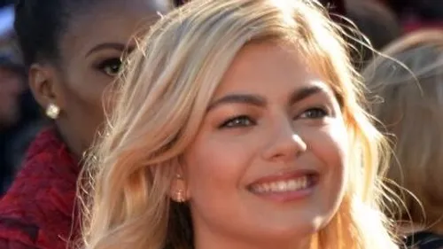 Louane annonce son premier concert à Bercy