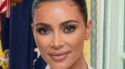 Kim Kardashian a passé l’examen du barreau  