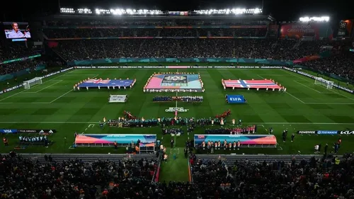 C’est parti pour le mondial de Foot féminin. 