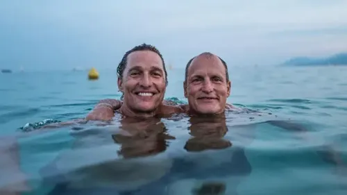 Woody Harrelson et Matthew McConaughey pourraient avoir un lien de...