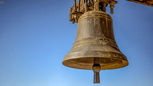 Côtes-d'Armor : une cloche de 30 kilos tombe sur une religieuse