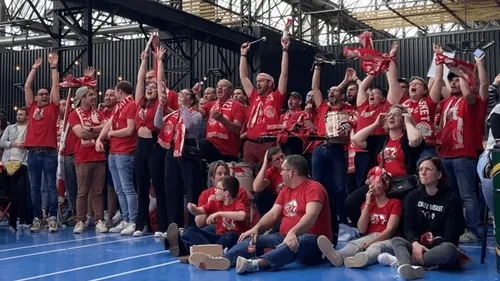 Basket : près de 1 000 personnes ont soutenu Cholet Basket à...