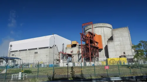 Indre-et-Loire : un incendie se déclare dans la centrale de Chinon,...