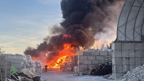 Deux importants incendies en Vendée et dans le Maine-et-Loire