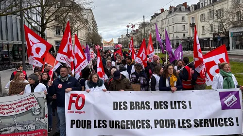 Des centaines de personnes mobilisées à Angers pour soutenir les...