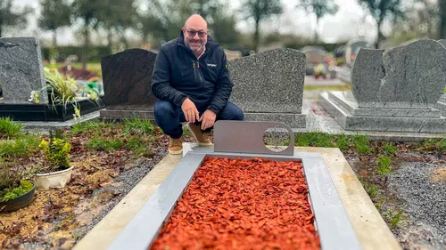 Vendée : une tombe en kit présentée dans "Qui veut être mon associé ?"