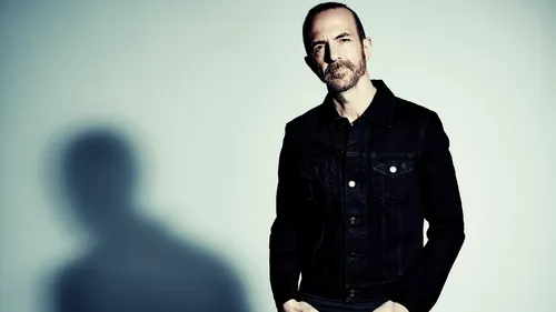 Calogero nous parle d'amour dans son nouvel album