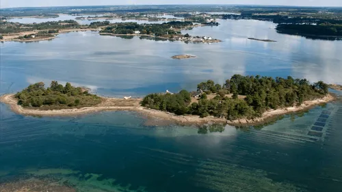 Bretagne : s'acheter une île privée c'est possible, à condition de...