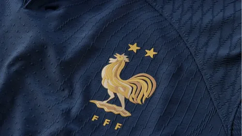 Un maillot de Kylian Mbappé mis aux enchères par une association...