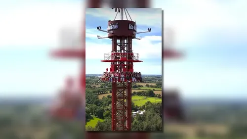 40 secondes pour monter, 4 secondes pour plonger dans le vide......