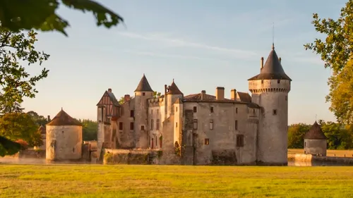 Disney serait-il en train de tourner le film Raiponce au château de...