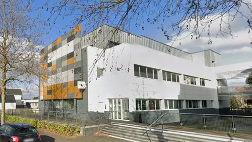 Indre-et-Loire : Un homme agresse une agente de Pôle Emploi avec un...