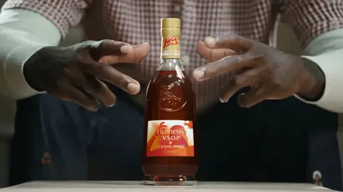 L’immense coup de pub de Lebron James pour le cognac Hennessy