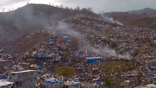 Ouragan à Mayotte : dans l'émotion, l'aide s'organise