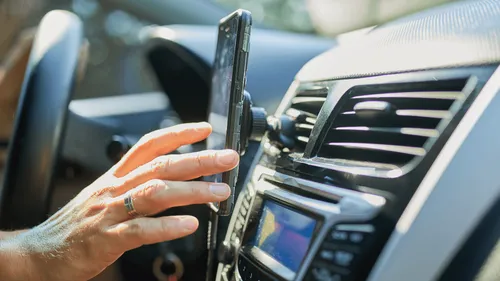 "Trop sévère", "bonne leçon" : le permis de conduire suspendu en...