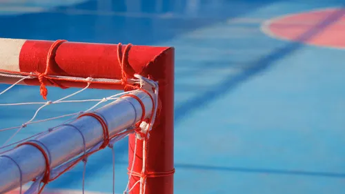 Une victime "sous emprise" : un éducateur de handball de Charente...