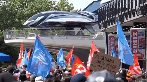 Importante manifestation à Disneyland Paris, plus d'un millier de...