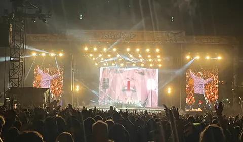 Katy Perry, Gims et Orelsan : le festival des Vieilles Charrues...