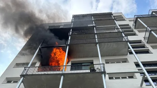 Violent incendie dans un immeuble d'une dizaine d'étages à Limoges