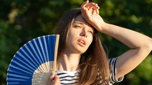 Les dangers cachés à la plage : Alerte à l’insolation !