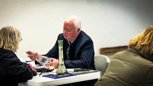 Vendée : les trésors de famille passent sous l’œil des experts