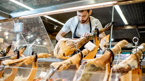 Quand une tranche de jambon... lui fait vivre un enfer !