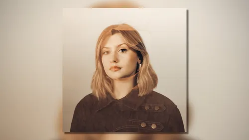 La tournée Star Academy, son hit "Ma faute", son premier album......