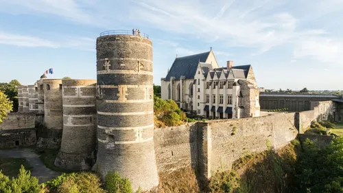 Près de 20 ans après sa fermeture, une tour du Maine-et-Loire...
