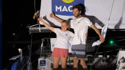 Voile : Charlotte Yven et Hugo Dhallenne remportent la Transat Paprec