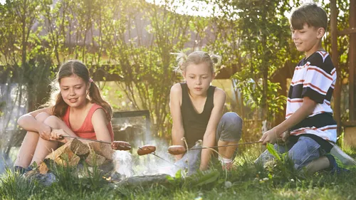 Tout savoir sur le "Pass Colo" annoncé par le gouvernement