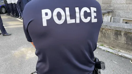 Violences à Saint-Pierre-des-Corps : le policier conducteur placé...