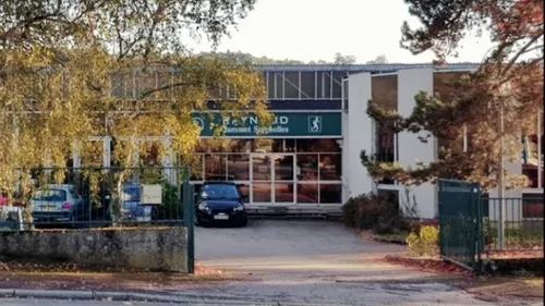 Explosion d’un four à gaz dans une usine de porcelaine de Limoges