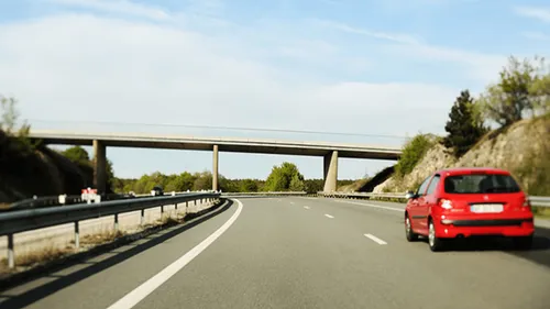 Autoroutes : les tarifs devraient augmenter de 2% en moyenne en...