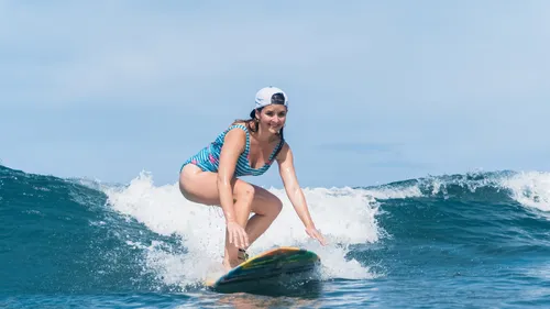 Cancer du sein : et si le surf devenait une thérapie ?