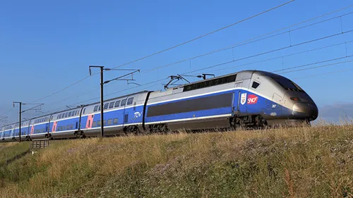 La SNCF fête les 40 ans du TGV, avec Macron