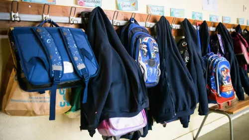 Après 2 ans d'expérimentation dans une école de Limoges, l'uniforme...
