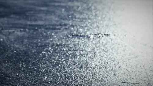 Verglas : des accidents en série dans le Grand Ouest 