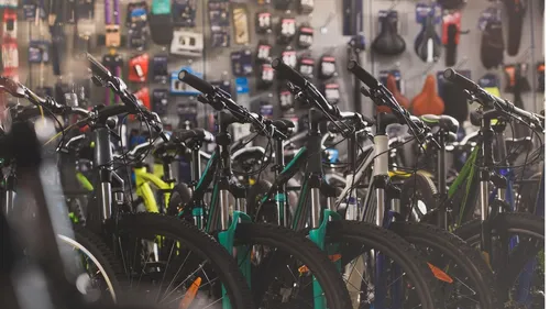 Ils volaient des vélos hauts de gamme... à l'aide de cannes à pêche !