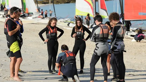 Finistère : l’école de voile des Glénans mise en examen après la...