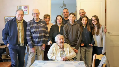 Loire-Atlantique : elle va fêter son 100ème Noël !