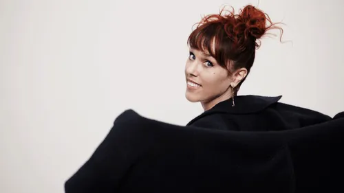 Son nouveau hit "Sains et saufs", son prochain album... entretien...