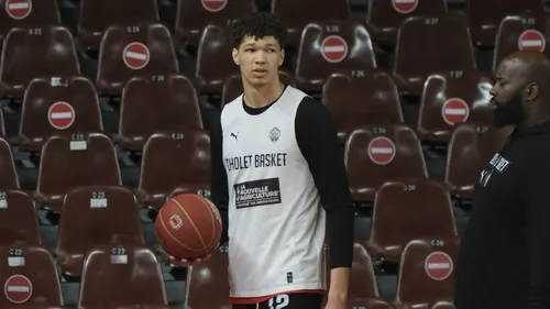 NBA : l'ancien Choletais Tidjane Salaün rejoint les Hornets !