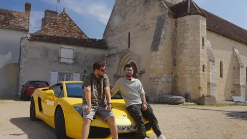 Insolite : le YouTubeur Amixem de passage à Douadic dans l’Indre