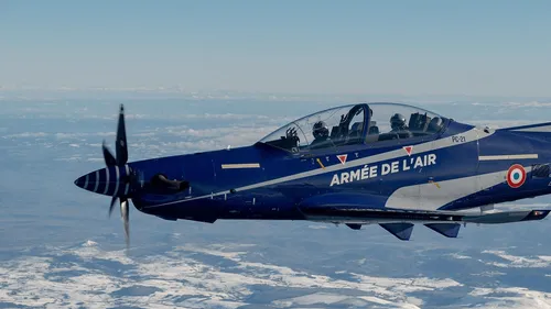 Charente-Maritime : un avion militaire se crashe sans faire de...