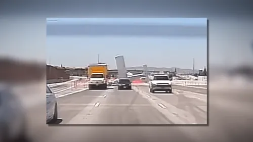 Un avion s’est écrasé sur une autoroute aux États-Unis