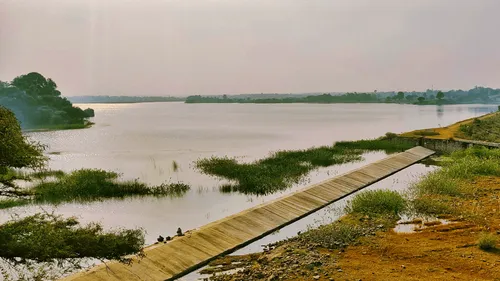 Il fait vider un barrage pour retrouver son téléphone tombé dans l’eau