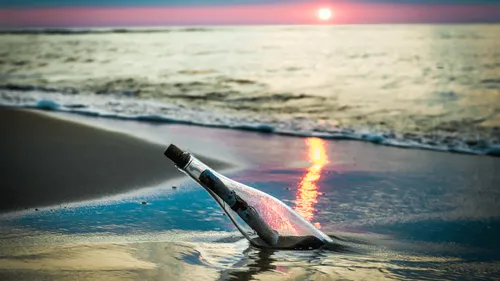 Une bouteille jetée à la mer aux États-Unis trouvée... en Gironde !