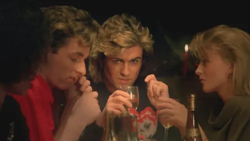 Ils veulent acheter la chanson "Last Christmas" pour s’assurer de...